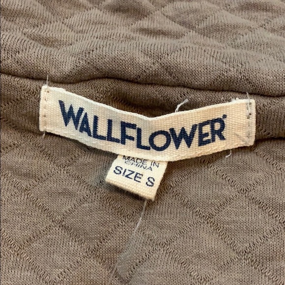 Pullover sweater NEVER WORN - Picture 1 of 2